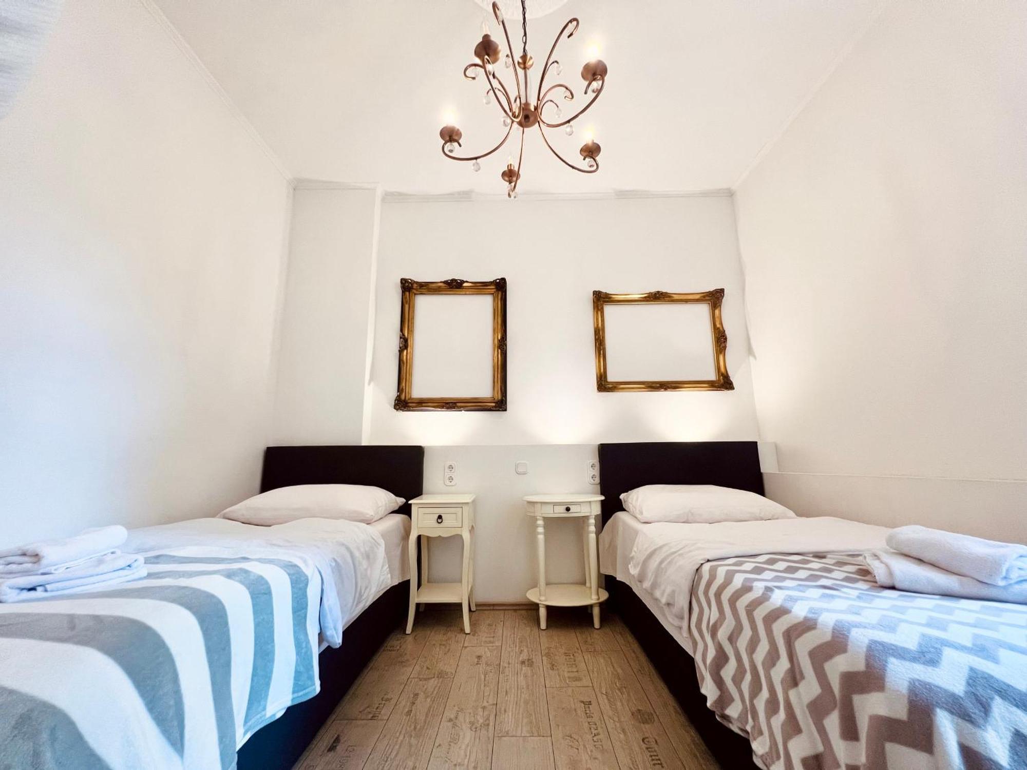 Paris Fuer 4 Mit Kueche Und Wifi Apartment *