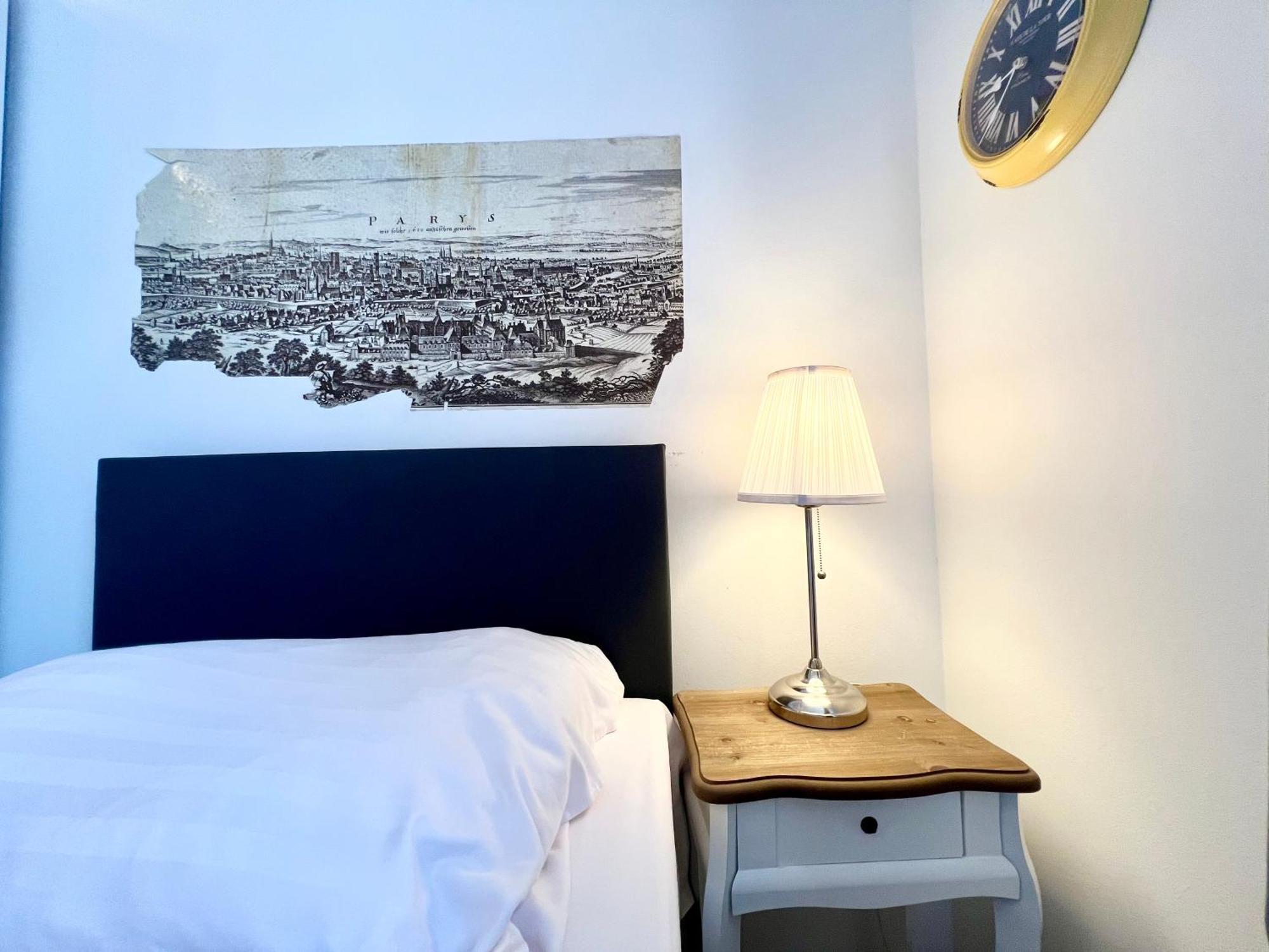 Paris Fuer 4 Mit Kueche Und Wifi Apartment