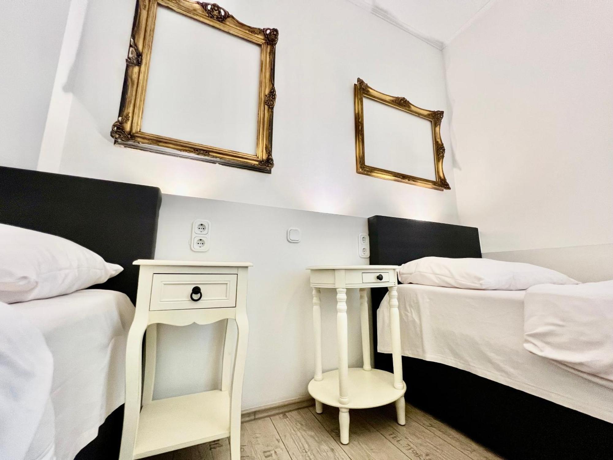 Apartment Paris Fuer 4 Mit Kueche Und Wifi