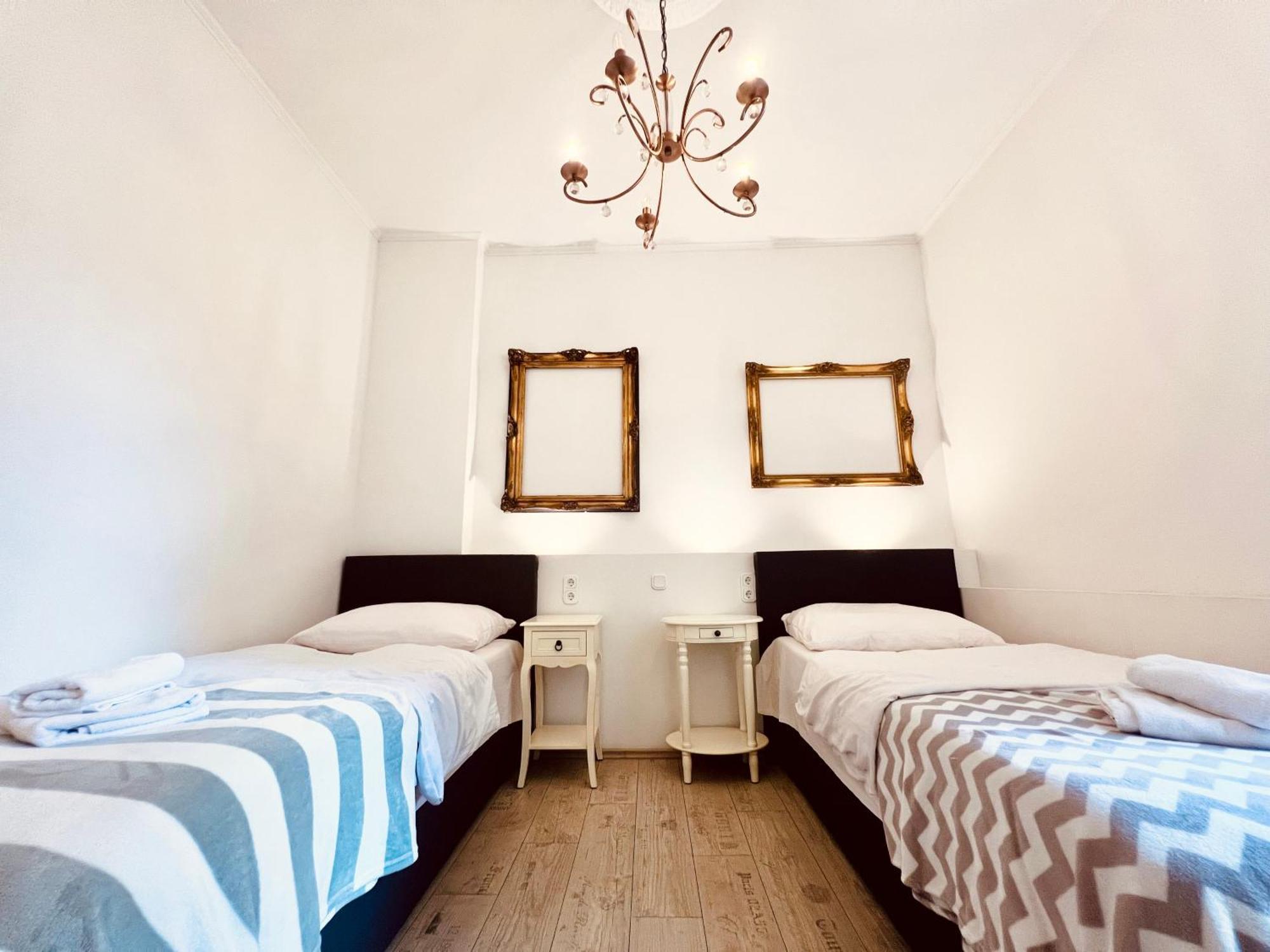 Apartment Paris Fuer 4 Mit Kueche Und Wifi Essen